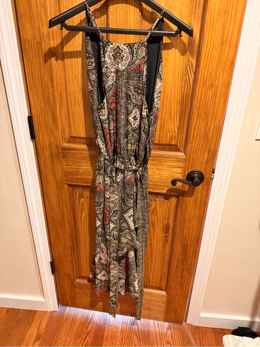 Sleeveless Paisley Print Maxi Dress in Black and Red